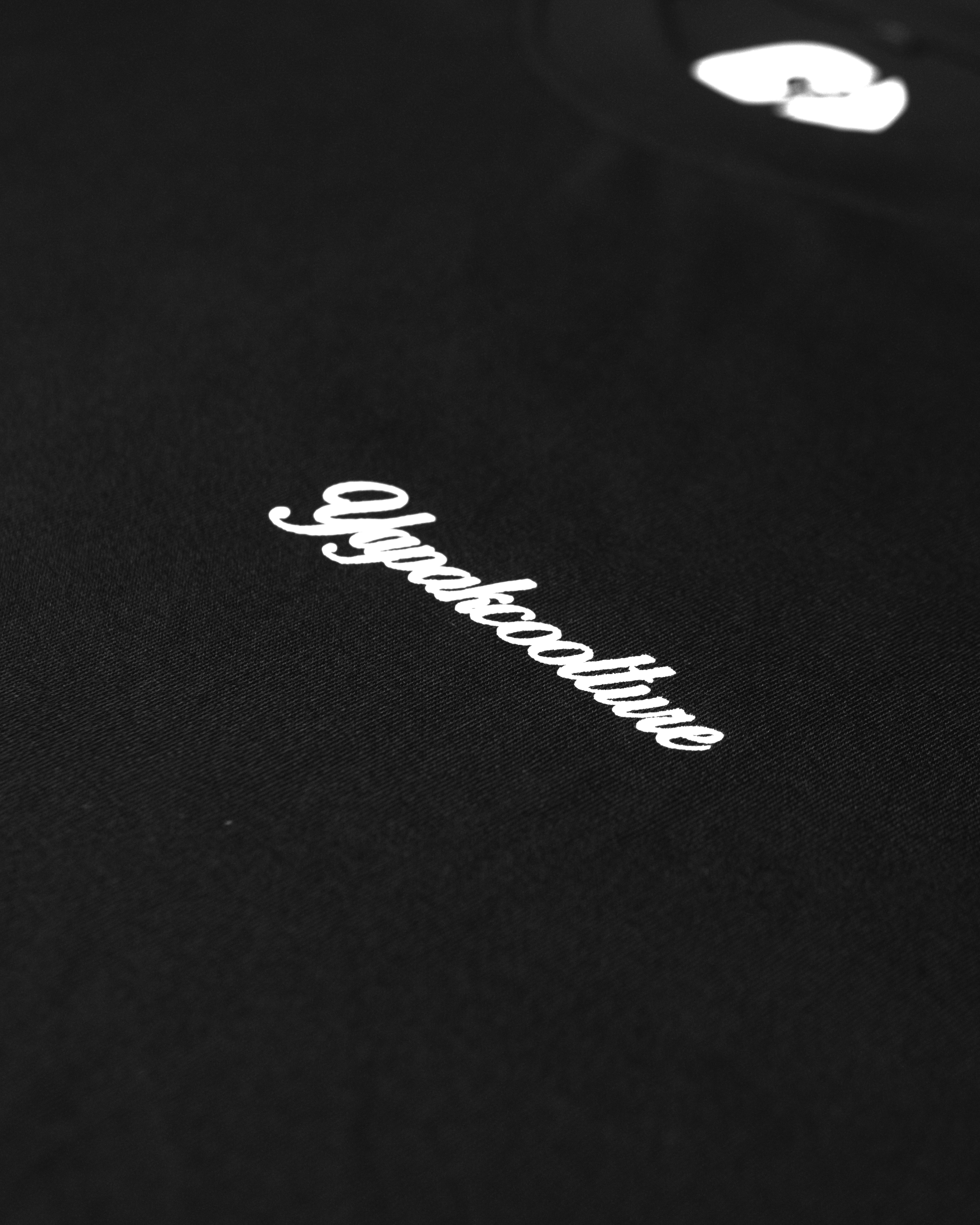 YapakCoolture Essential Crop Box Tee – Black Oversize